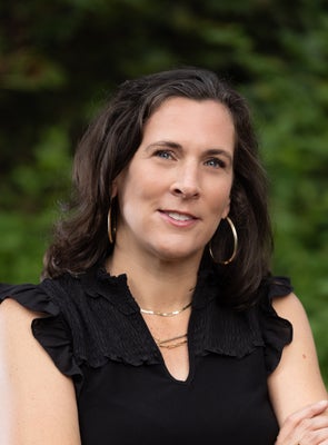 Portrait of Sarah Bailey, REALTOR